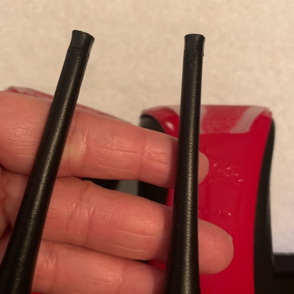 Official red bottoms - Picture 5 of 11